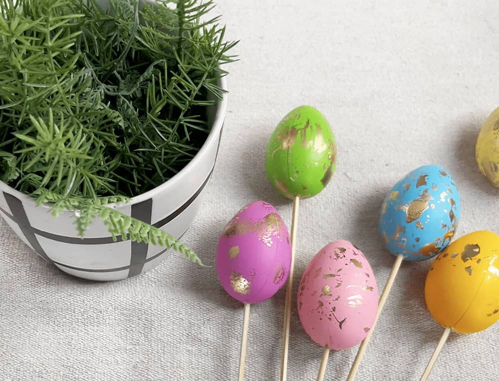 EASY DIY GOLD LEAF EASTER EGGS &#038; FRONT PORCH DECOR IDEAS!, Oh So Lovely Blog