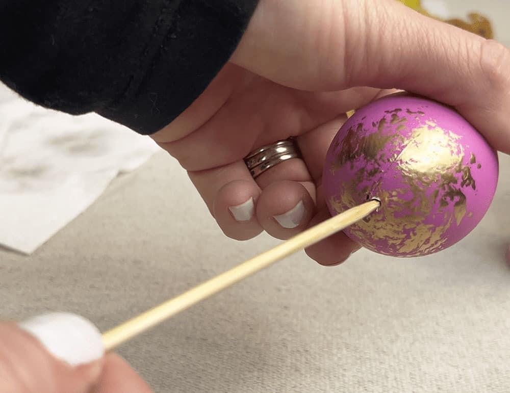 EASY DIY GOLD LEAF EASTER EGGS &#038; FRONT PORCH DECOR IDEAS!, Oh So Lovely Blog