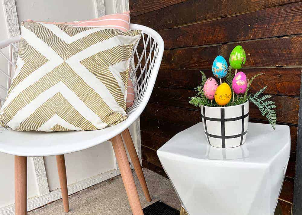 EASY DIY GOLD LEAF EASTER EGGS &#038; FRONT PORCH DECOR IDEAS!, Oh So Lovely Blog