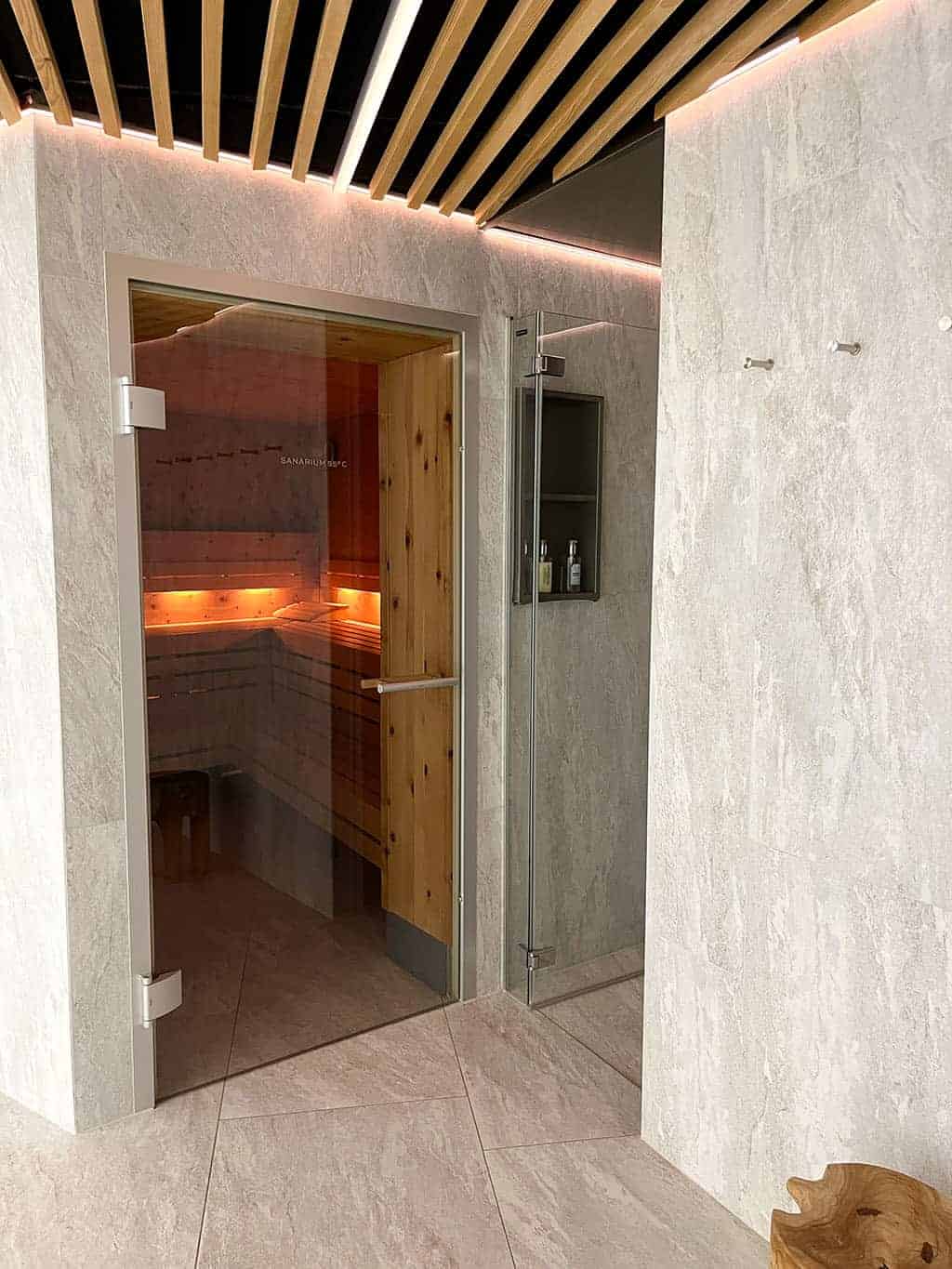 Bergwelt Grindelwald hotel fire and ice spa saunas