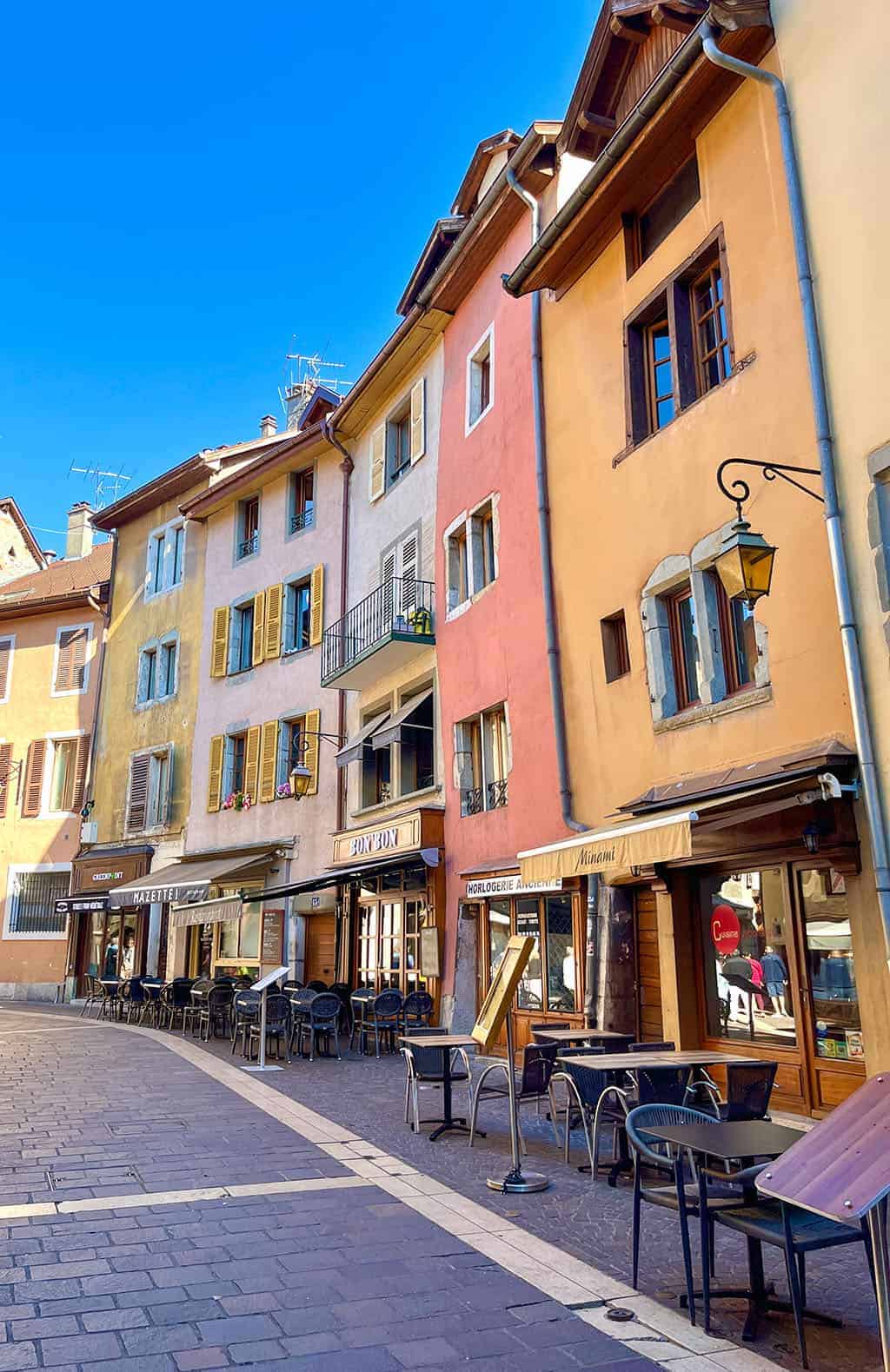 Day trip to Annecy France - Cobblestone streets, colorful architecture, and a stunning crystal blue lake - Lake Annecy