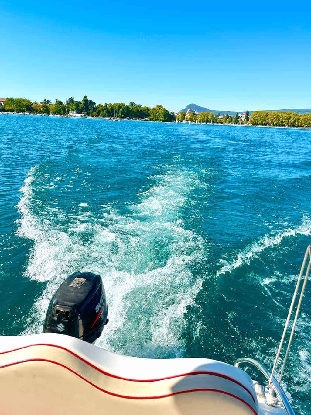 Renting an affordable boat in Annecy France on Lake Annecy