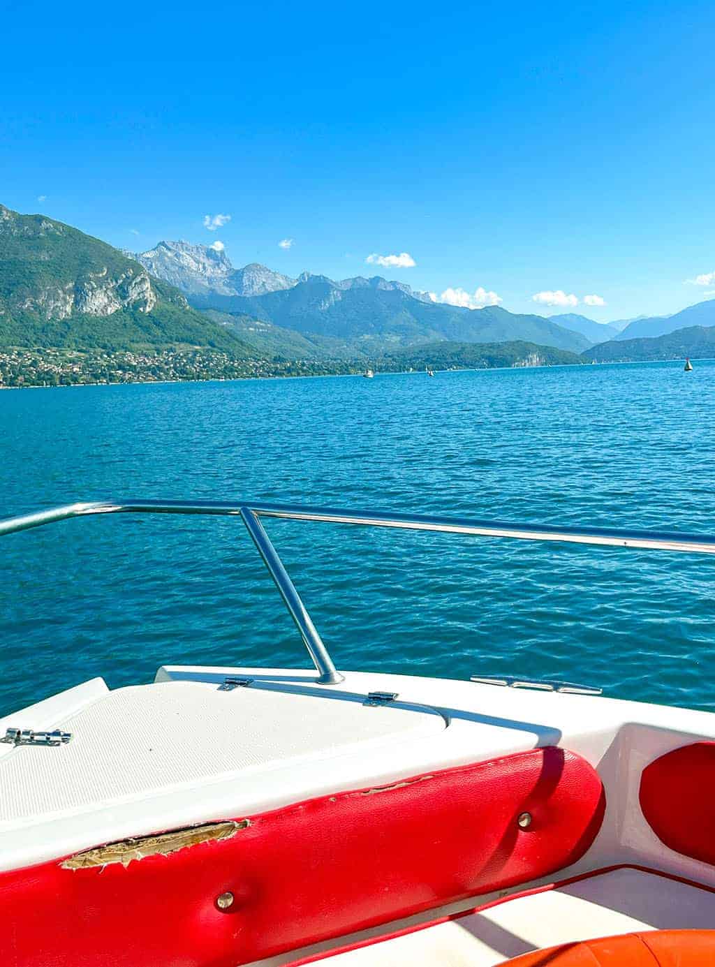 Renting an affordable boat in Annecy France on Lake Annecy