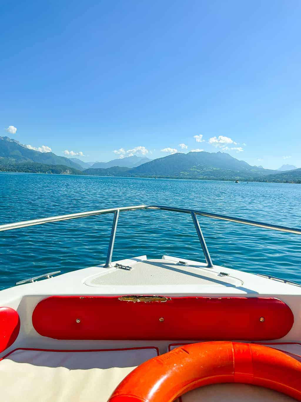 Renting an affordable boat in Annecy France on Lake Annecy