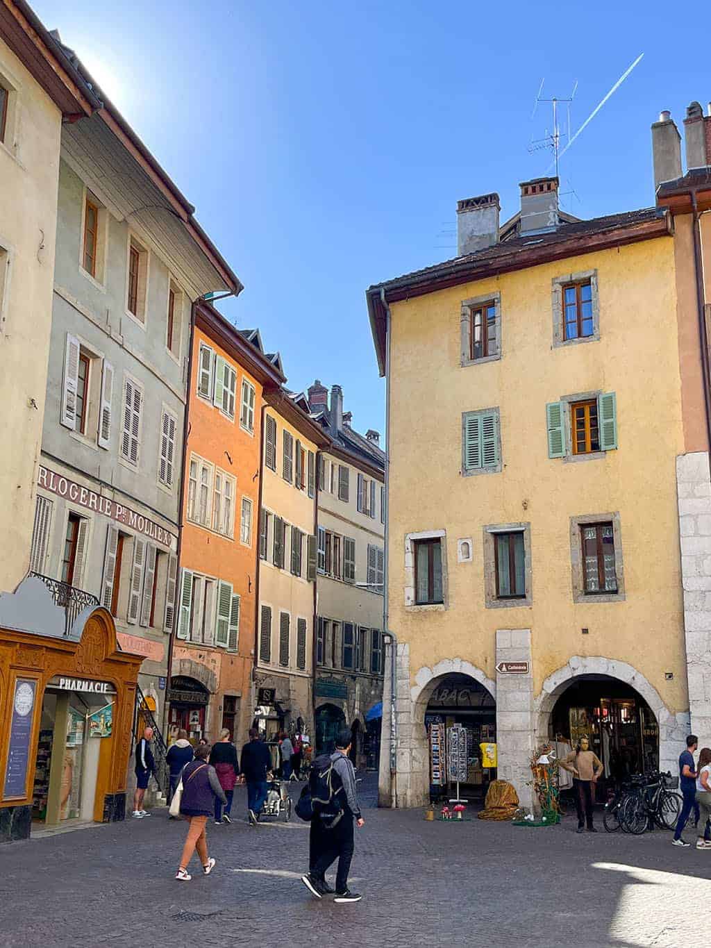 Day trip to Annecy France - Cobblestone streets, colorful architecture, and a stunning crystal blue lake - Lake Annecy