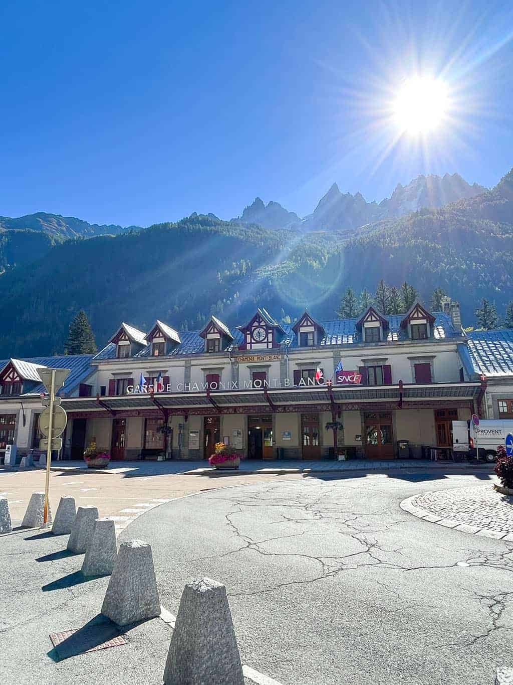 Train from Grindelwald Switzerland to Chamonix France