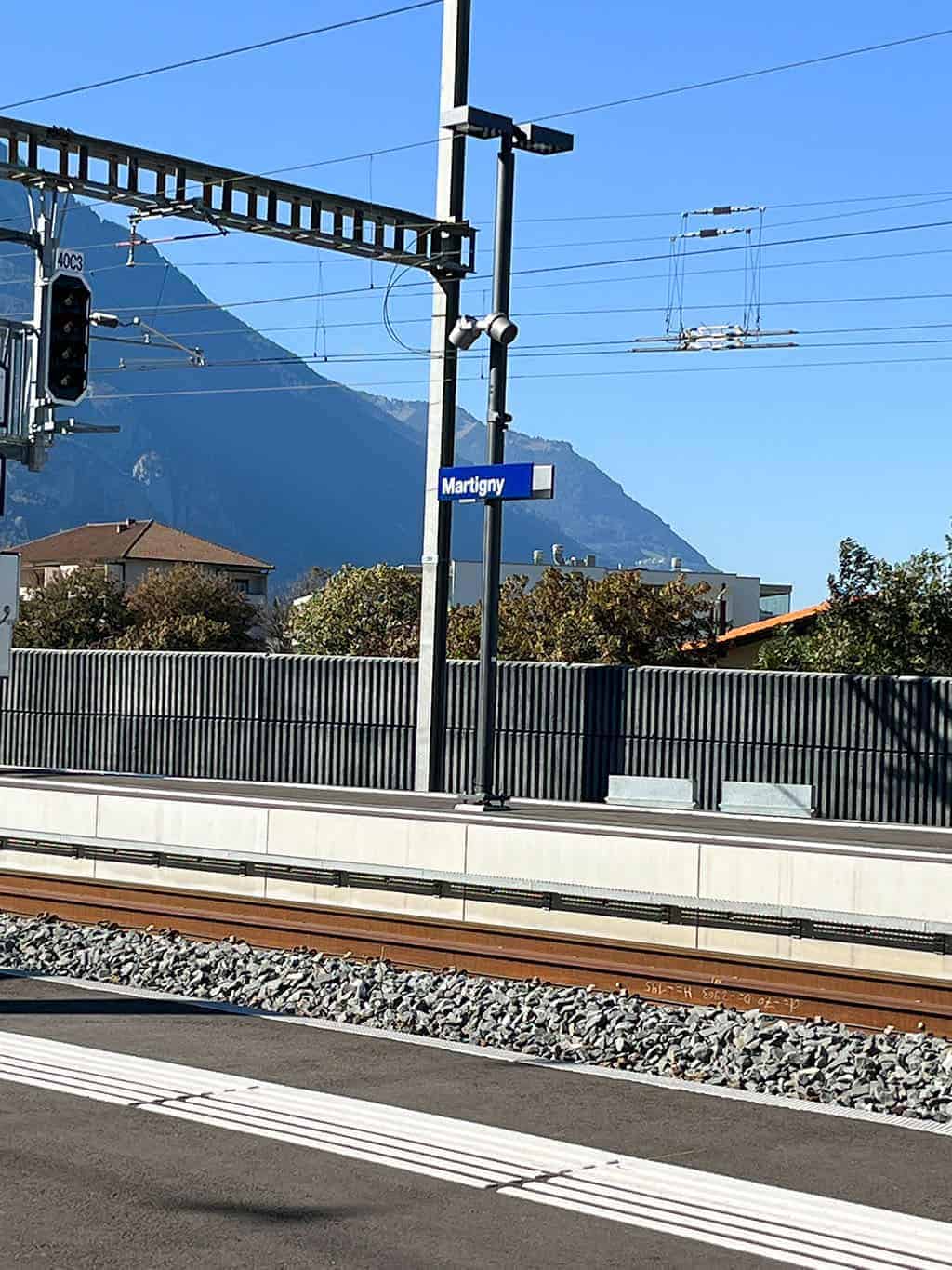 Train from Grindelwald Switzerland to Chamonix France