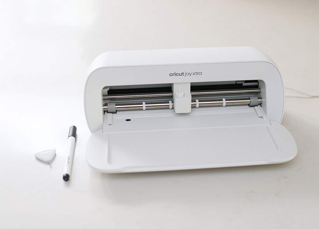 Cricut Joy Xtra and EasyPress Mini with Iron-on Vinyl Sample Pack