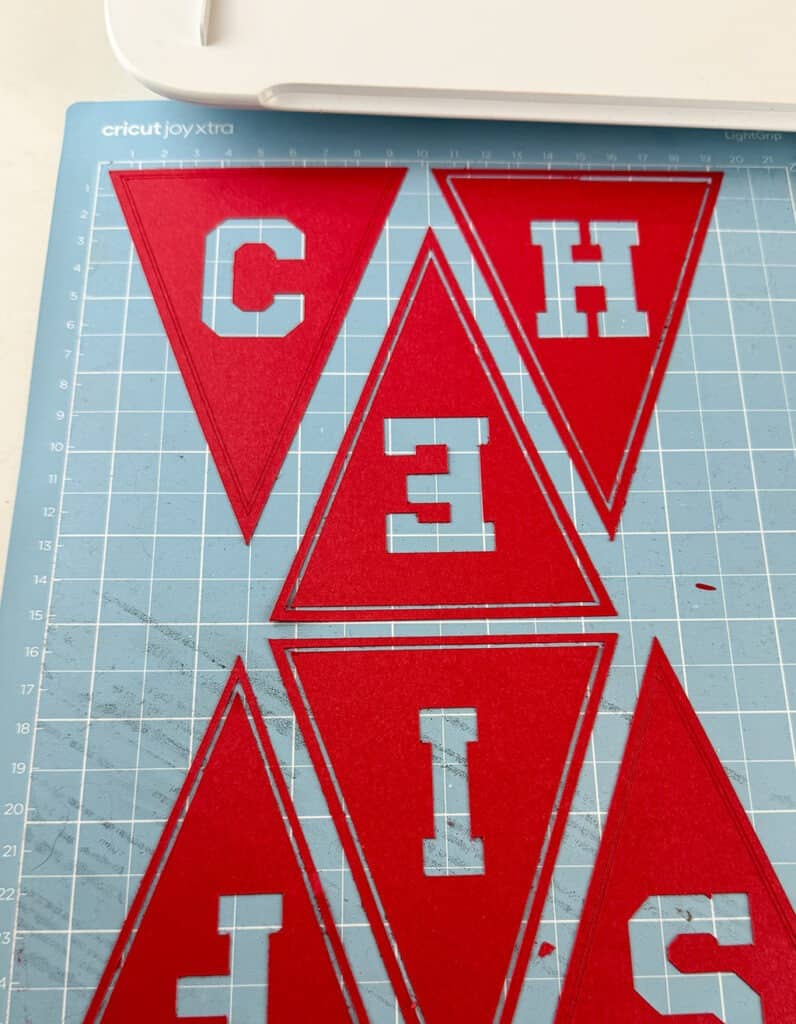 Football Party Decorations – 2 Easy Banner ideas, Oh So Lovely Blog