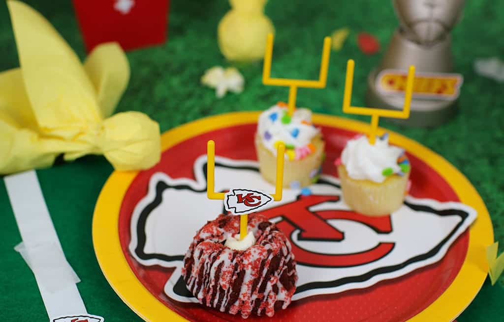 Super Bowl Decorations – DIY and Store Bought Ideas, Oh So Lovely Blog