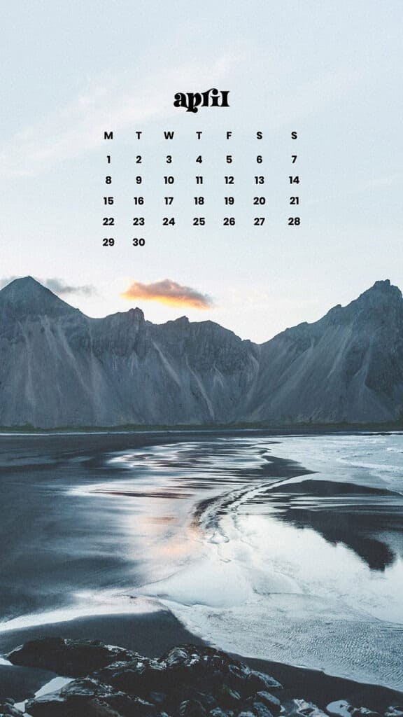 April 2024 Wallpapers – 60 Free Phone &#038; Desktop Calendars!, Oh So Lovely Blog