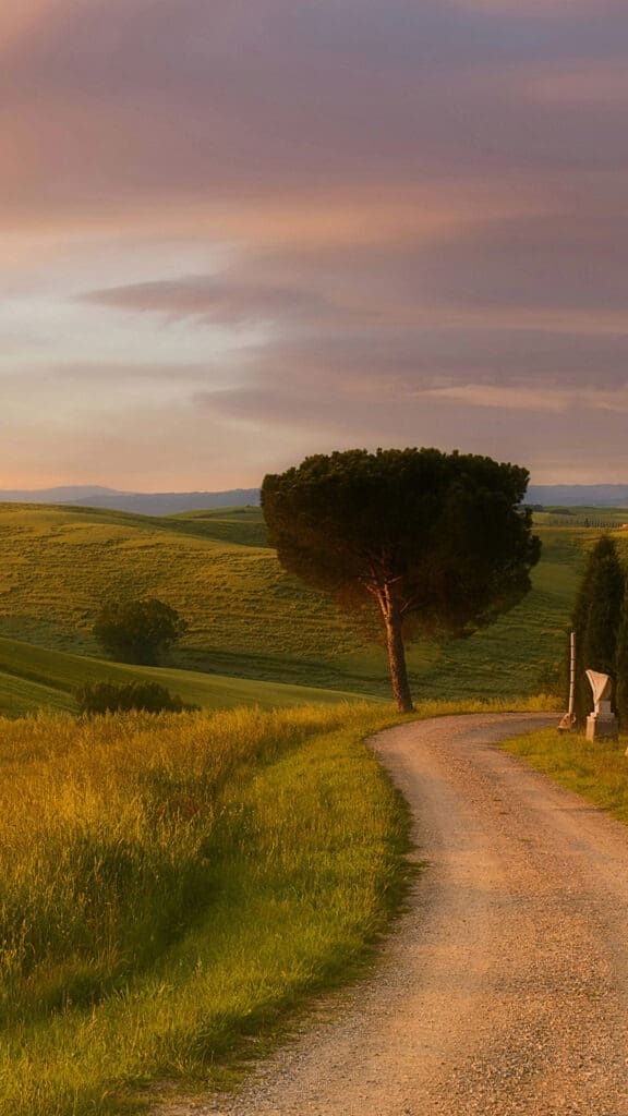 April 2024 Wallpapers – 60 Free Phone &#038; Desktop Calendars!, Oh So Lovely Blog