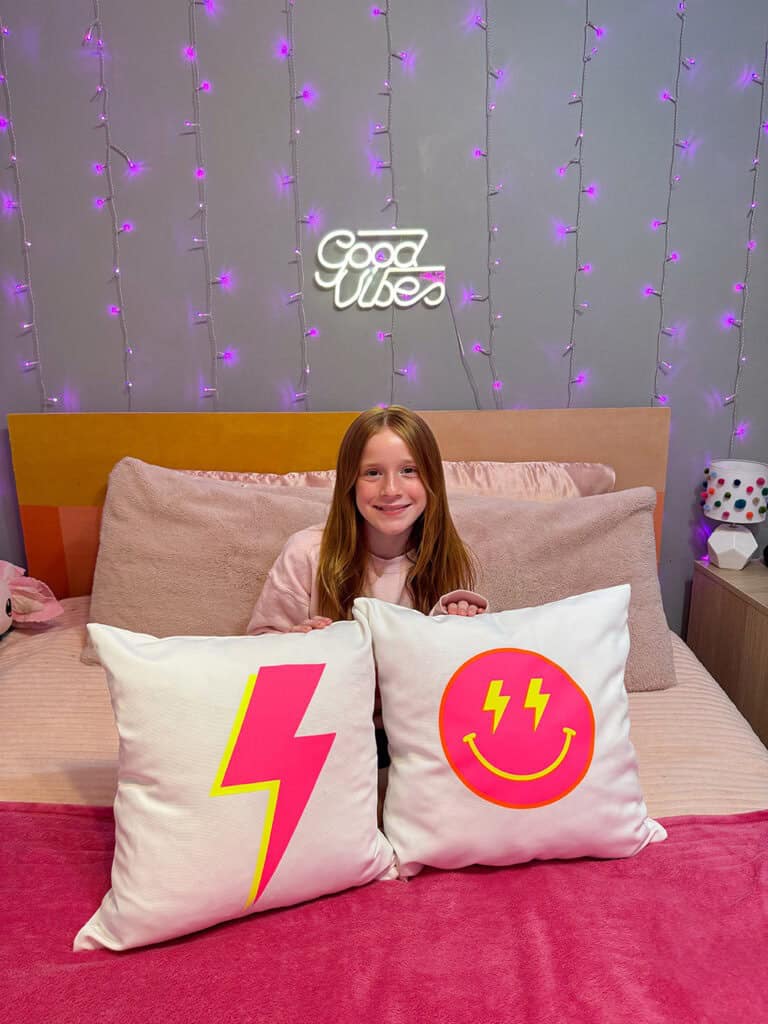 How to make DIY Neon Pillows, Oh So Lovely Blog