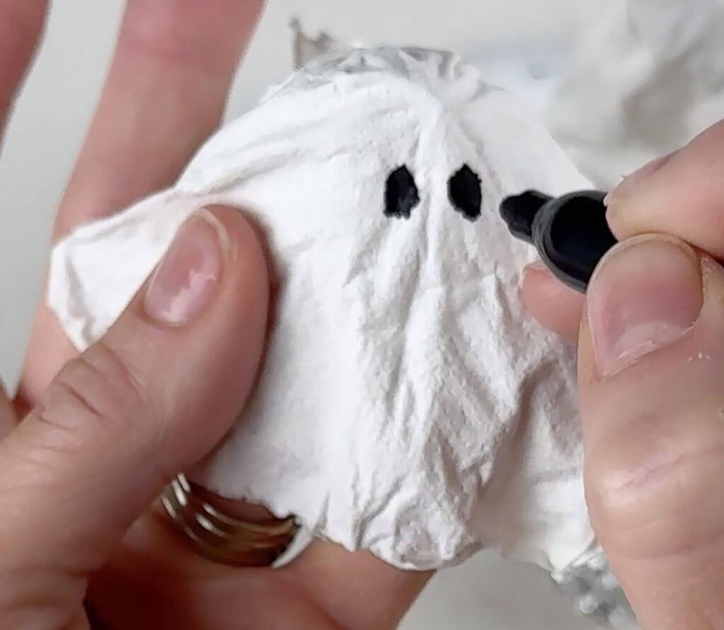 How to make DIY Ghost Lights, Oh So Lovely Blog