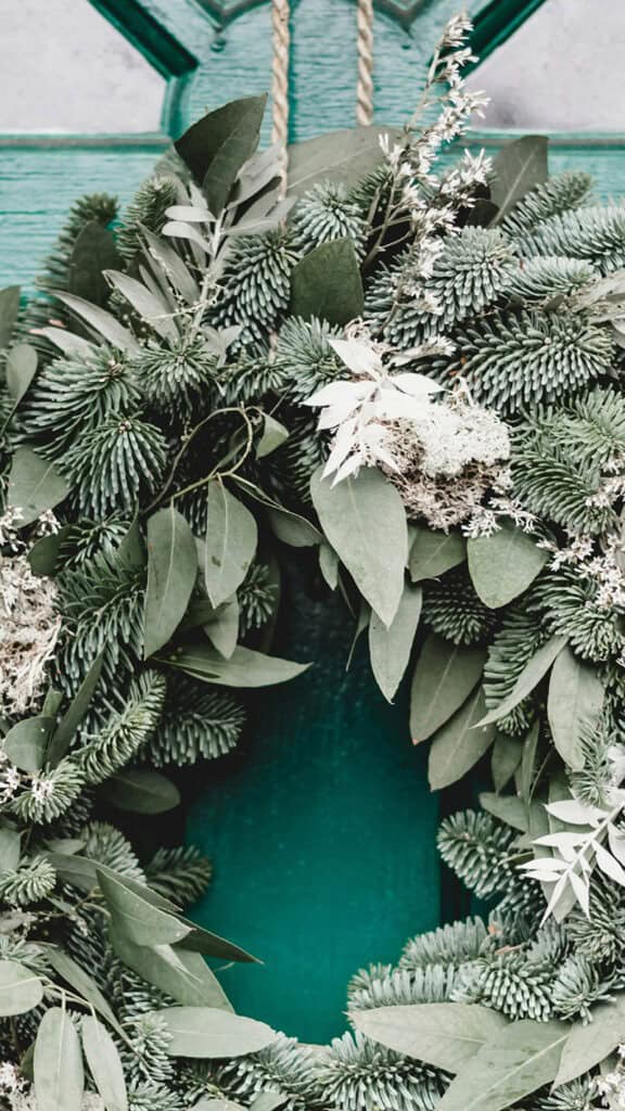 December 2024 Wallpapers – 79 Free Phone &amp; Desktop Calendars (+ Hanukkah &amp; Kwanzaa Options), Oh So Lovely Blog