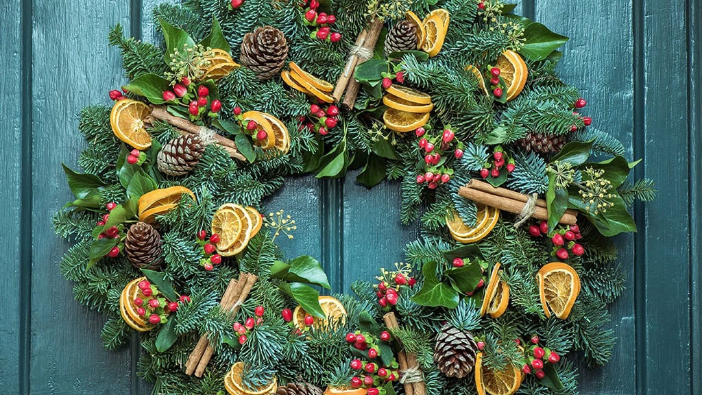 December 2024 Wallpapers – 79 Free Phone &amp; Desktop Calendars (+ Hanukkah &amp; Kwanzaa Options), Oh So Lovely Blog