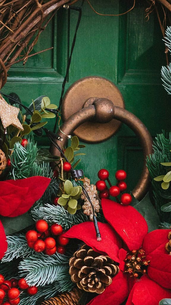 December 2024 Wallpapers – 79 Free Phone &amp; Desktop Calendars (+ Hanukkah &amp; Kwanzaa Options), Oh So Lovely Blog