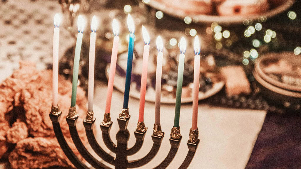 December 2024 Wallpapers – 79 Free Phone &amp; Desktop Calendars (+ Hanukkah &amp; Kwanzaa Options), Oh So Lovely Blog