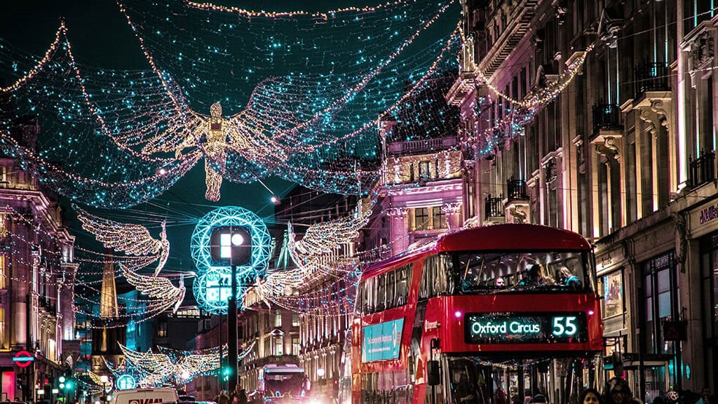 December 2024 Wallpapers – 79 Free Phone &amp; Desktop Calendars (+ Hanukkah &amp; Kwanzaa Options), Oh So Lovely Blog