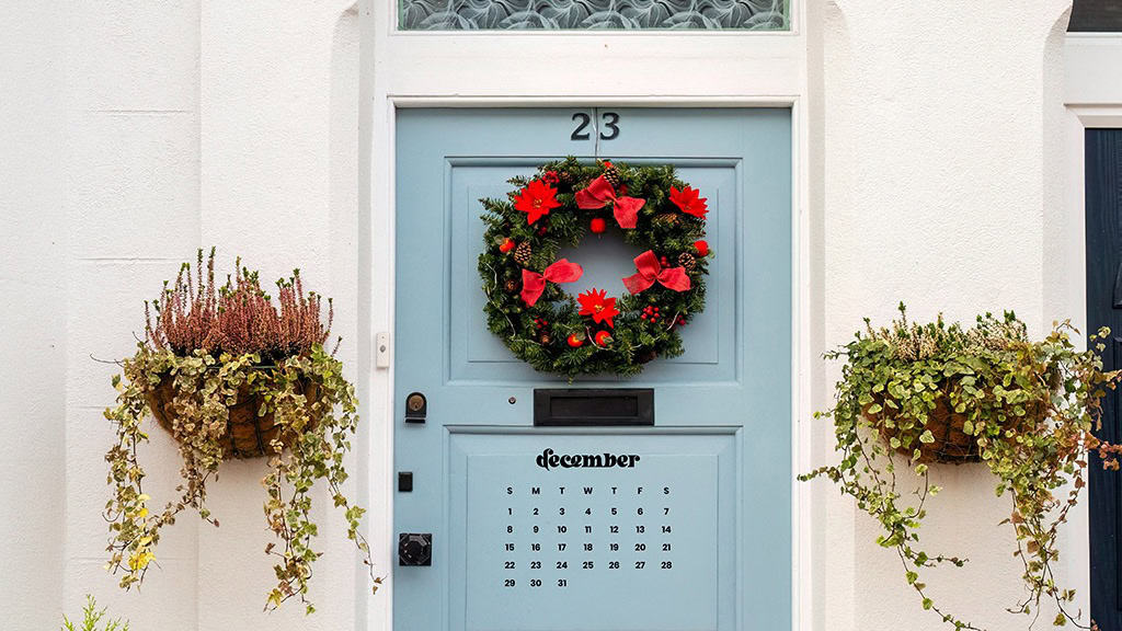 December 2024 Wallpapers – 79 Free Phone &amp; Desktop Calendars (+ Hanukkah &amp; Kwanzaa Options), Oh So Lovely Blog
