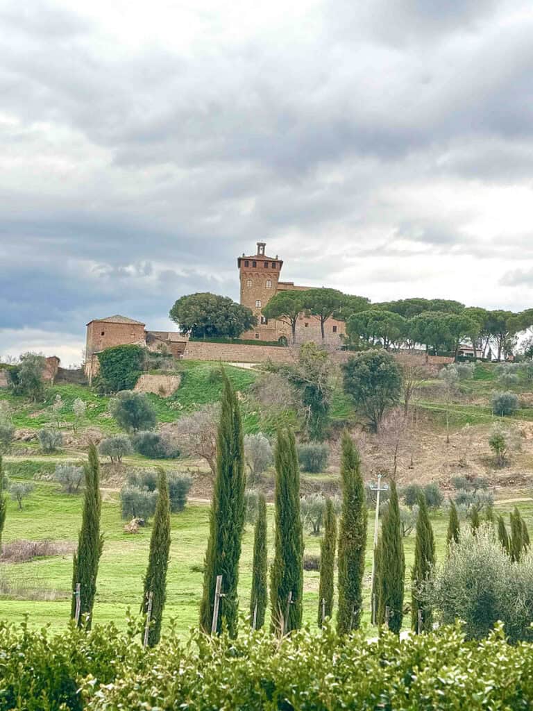 Travel Hacking – Learn How We Travel The World For (Nearly) FREE, Oh So Lovely Blog