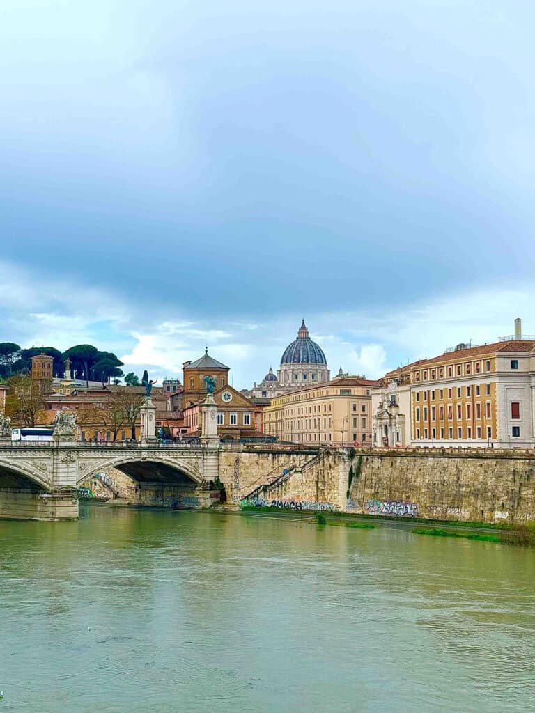 Travel Hacking – Learn How We Travel The World For (Nearly) FREE, Oh So Lovely Blog