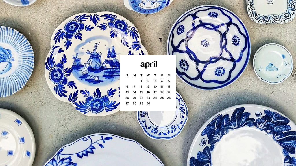April 2025 Wallpapers – 40 Free Phone &#038; Desktop Calendars!, Oh So Lovely Blog