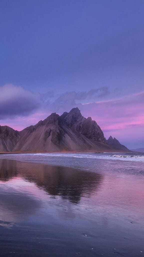 July 2025 Wallpapers – 50 Free Phone &amp; Desktop Calendars + Disability Pride, Oh So Lovely Blog