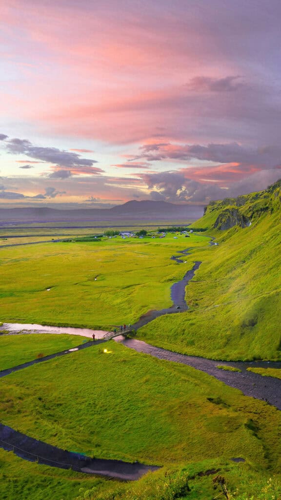 July 2025 Wallpapers – 50 Free Phone &amp; Desktop Calendars + Disability Pride, Oh So Lovely Blog