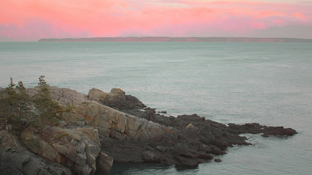 August 2025 Wallpapers – 45 Free Phone &amp; Desktop Calendars!, Oh So Lovely Blog