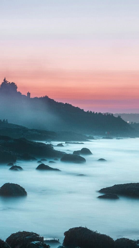 August 2025 Wallpapers – 45 Free Phone &amp; Desktop Calendars!, Oh So Lovely Blog